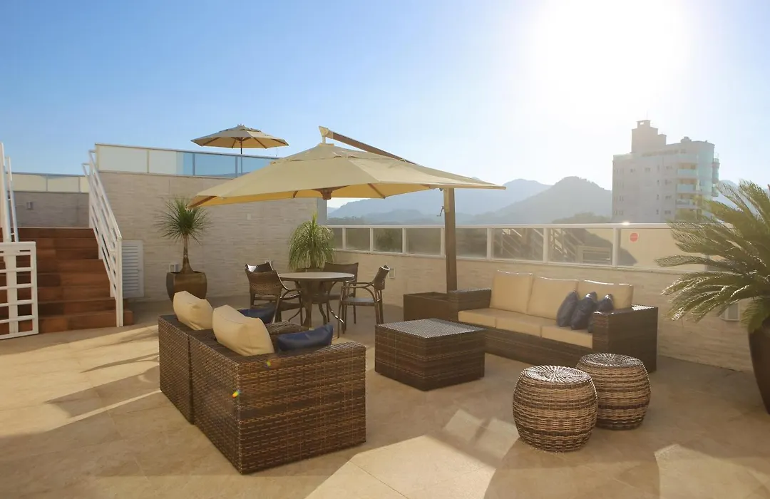 Blue Hill Hotel-1